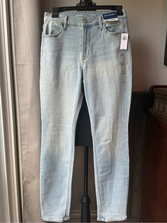 Old Navy Denim - Old Navy Women's Light Wash high rise WOW straight Jeans Sz 4 NWT